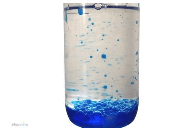 sensory bottle shows a bottle with blue to resemble an ocean