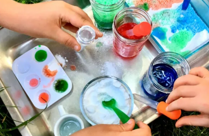 Summer Outdoor Learning Activities shows a baking soda science experiment tray.