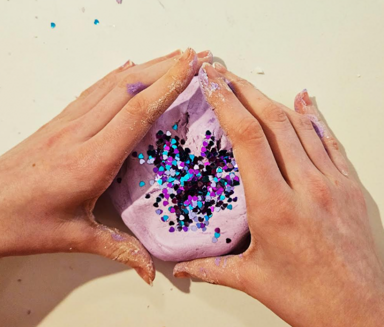 How to Make Slime Without Glue Using Alternative Ingredients