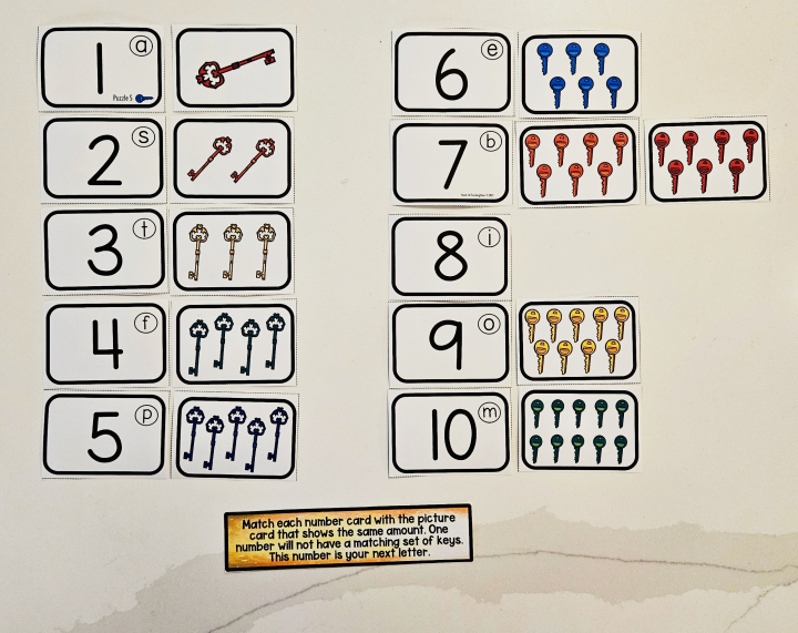 free printable escape room game for young kids shows cards with numbers 1-10 and cards with pictures of keys 1-10.